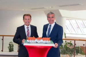 Direktor Strohmaier und Direktor Haas Immobilien, Niederbayern, Häuser, Kauf, Verkauf, Makler, Blog, Sparkasse