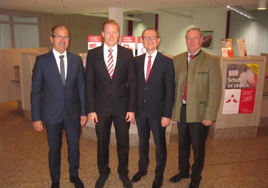 Neuer Leiter der Sparkassenfilialen in Griesbach und Mamming