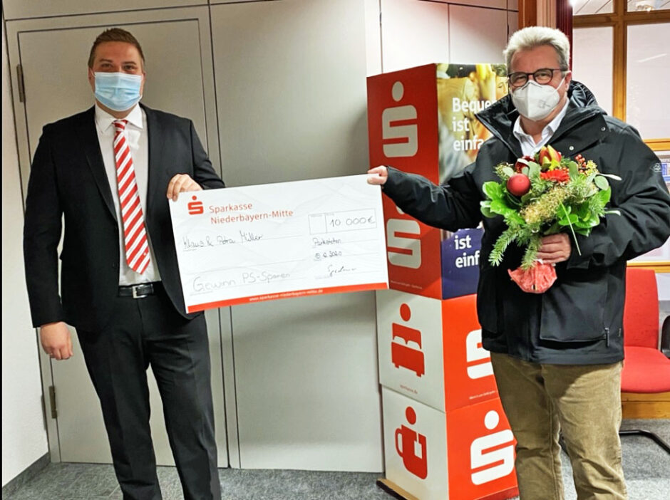 Sparkasse gratuliert PS-Los-Gewinner