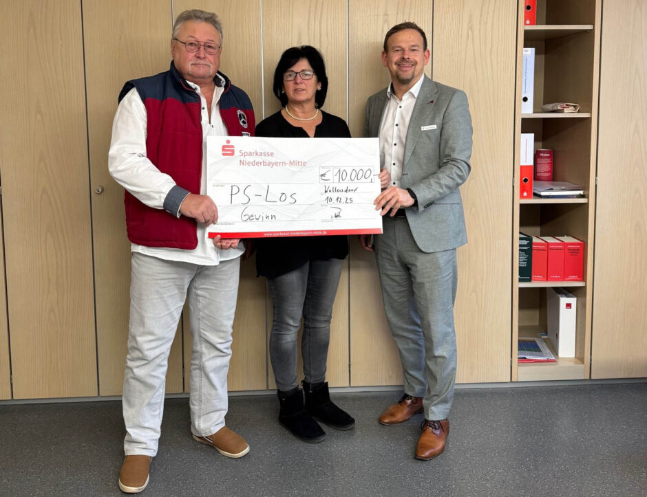 Sparkassenkunden gewinnen mit PS-Los 10.000 Euro